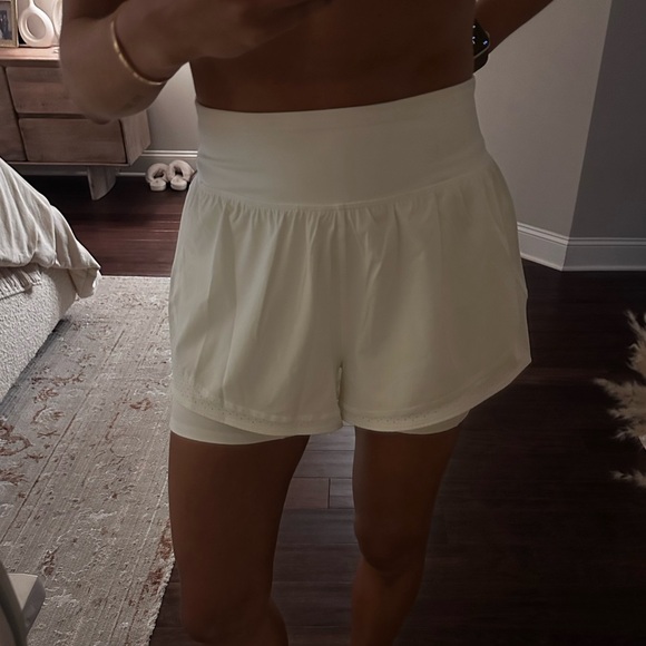 Spanx athletic shorts - Picture 2 of 6